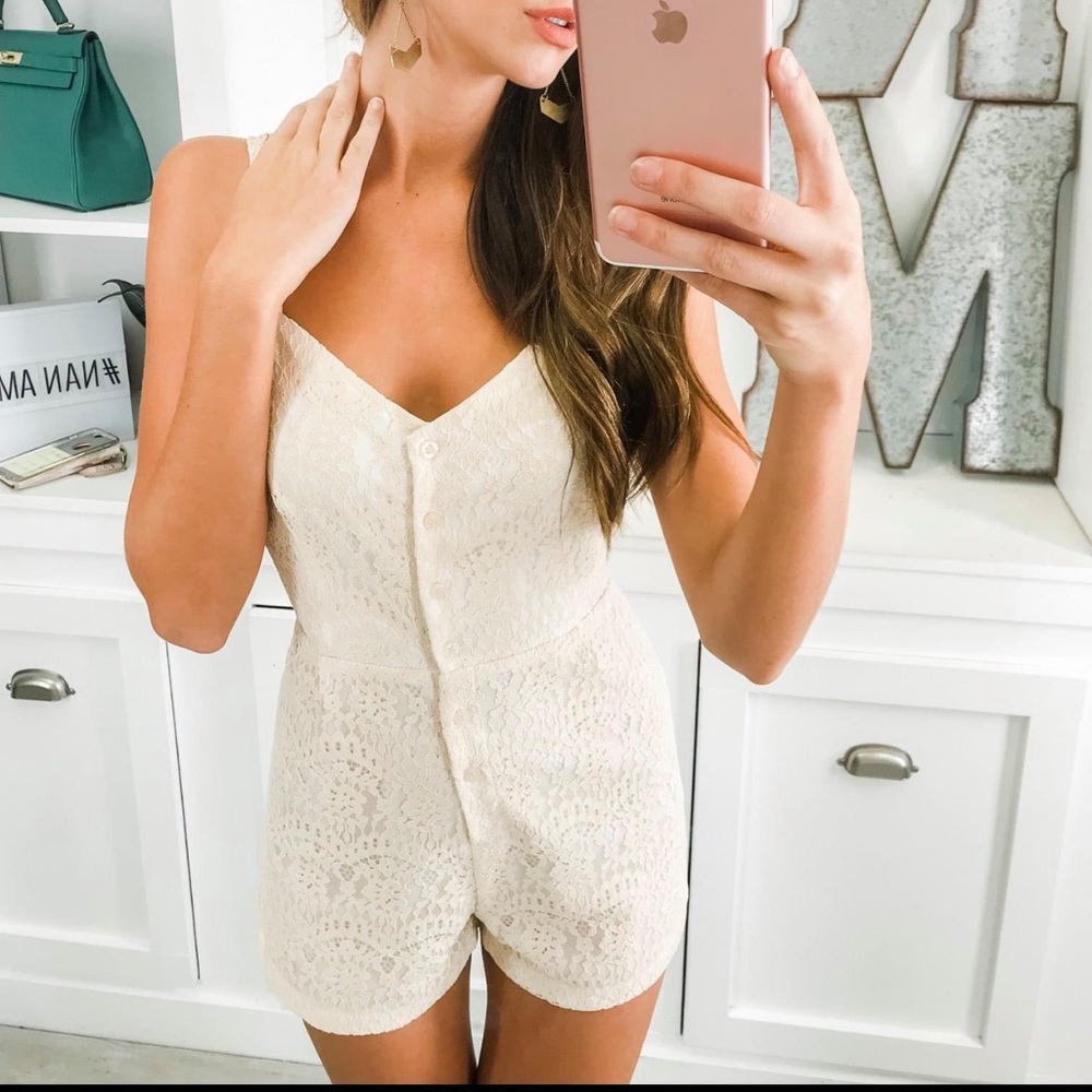 Rachael Can't Miss This Lace Romper in Blush with back bow tie (LARGE)